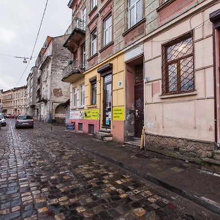 Апартаменти в центрі на вул. Чайковського 25 Львів Екстер'єр фото